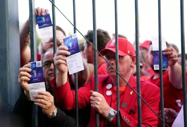 Liverpool fans stuck outside the ground