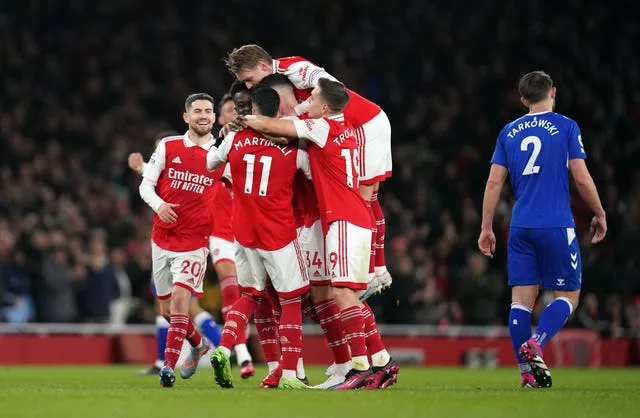 Arsenal celebrate Gabriel Martinelli's strike before half-time