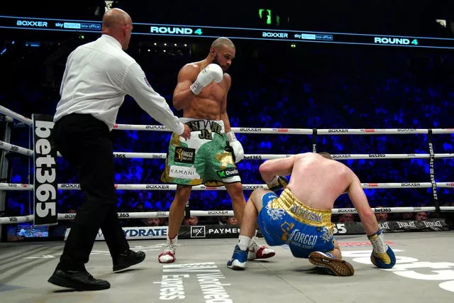 Eubank knocked down Smith in the fourth