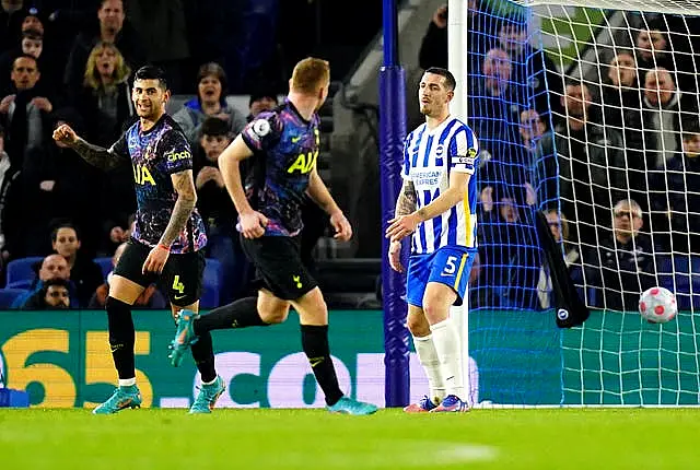 Cristian Romero puts Spurs ahead