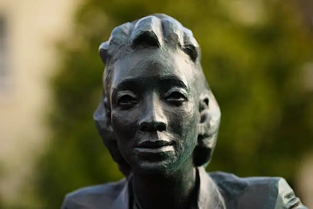 A statue of Henrietta Lacks at Royal Fort House in Bristol