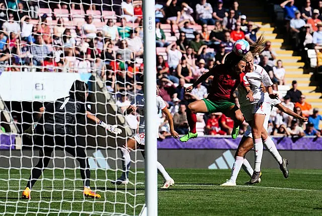 Rahel Kiwic scores for Switzerland