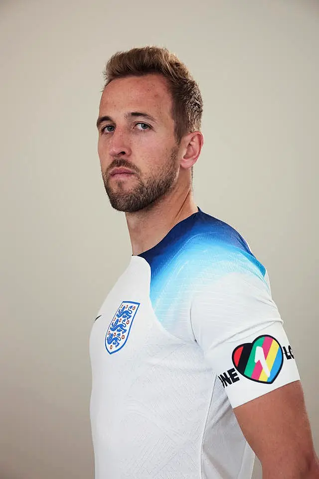 Harry Kane wearing a OneLove captain’s armband