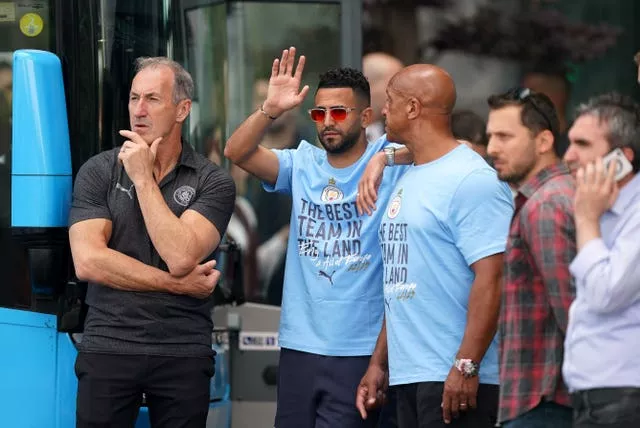 Riyad Mahrez leaves the team hotel