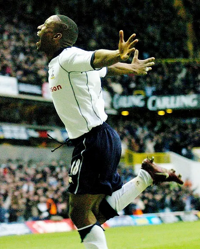 Jermain Defoe celebrates scoring against Leicester 