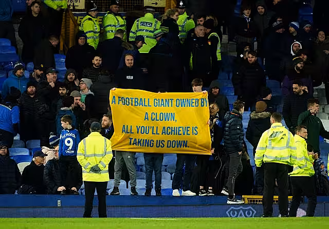 Everton are now level on points with bottom side Southampton