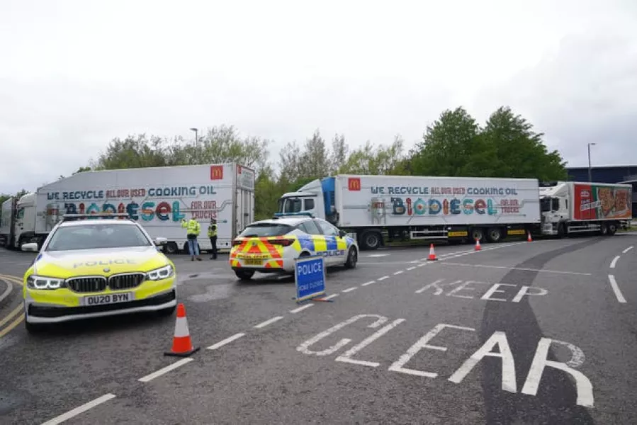 Animal Rebellion blockade McDonalds distribution sites