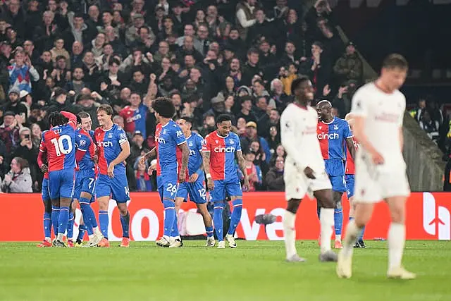 Crystal Palace beat United 4-0 but could have scored more