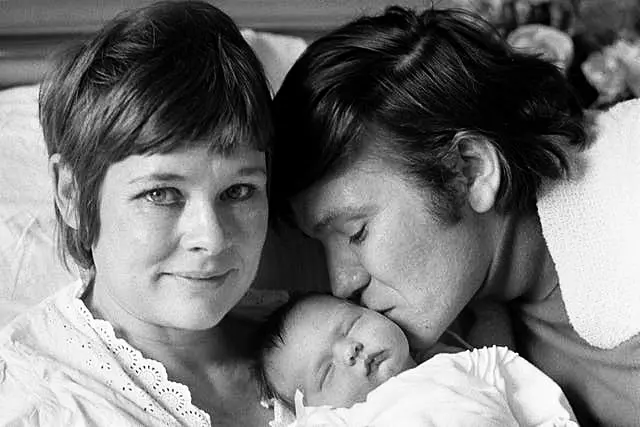 Judi Dench with Michael Williams and their newborn daughter