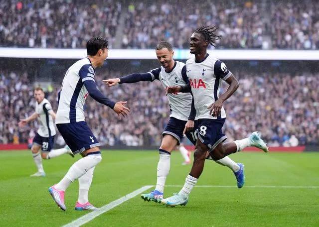 Son Heung-min, James Maddison and Yves Bissouma celebrate