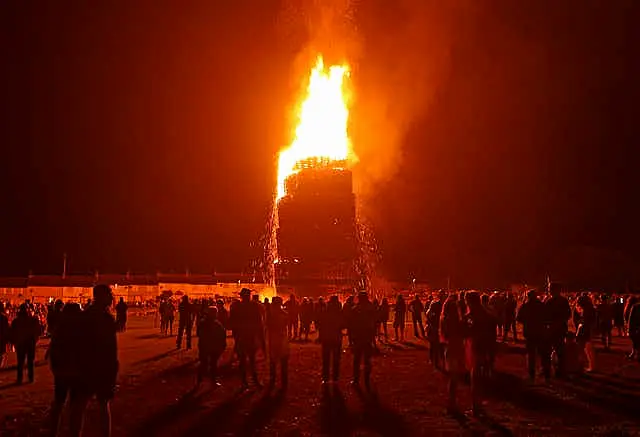 Battle of the Boyne bonfires