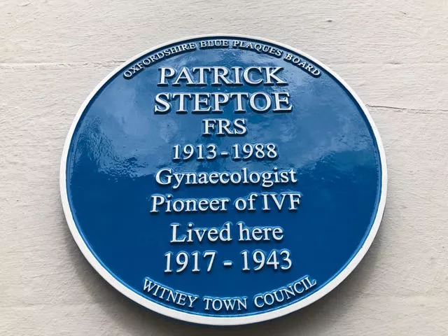 Patrick Steptoe blue plaque