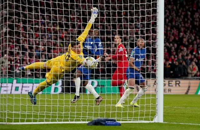 Virgil van Dijk's late goal saw Chelsea defeated by Liverpool in the Carabao Cup final