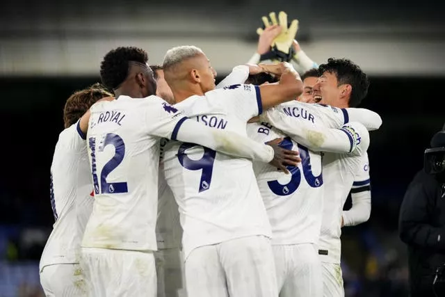Ange Postecoglou's Tottenham salvage Premier League point in thriller  against Manchester City - ABC News