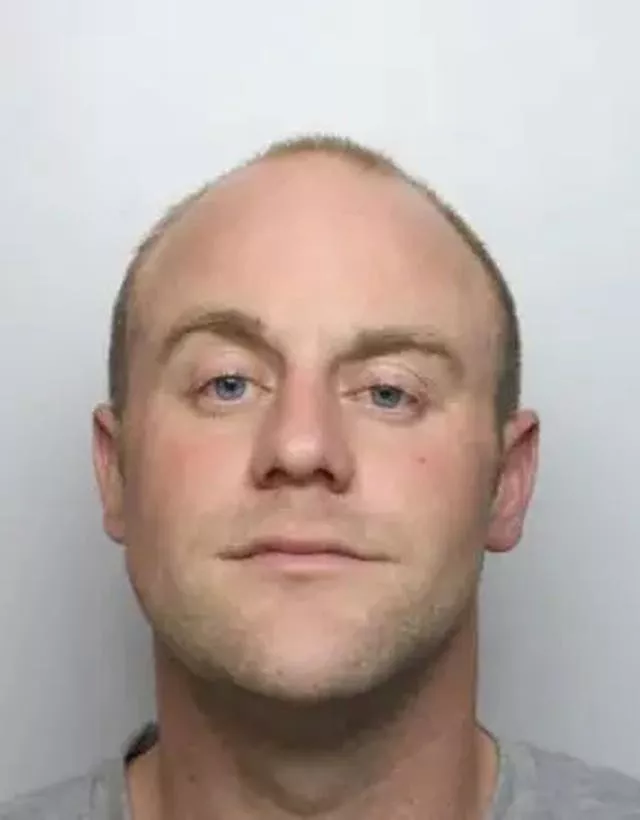 Joshua Hunt foi condenado na semana passada por crimes sob a Lei de Ordem Pública e agora está sujeito a uma ordem de risco sexual de cinco anos (Avon e Somerset Police/PA)