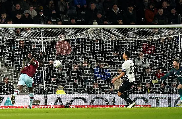 Michail Antonio (left) doubles West Ham's lead 