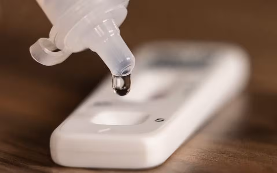 Coronavirus lateral flow test