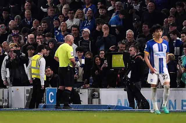 Guardiola usa Brighton como sparring, mas City só empata em jogo