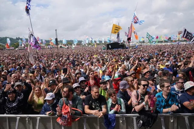 Crowds watch The Libertines on the Other Stage at Glastonbury Glastonbury Festival 2022 on June 24