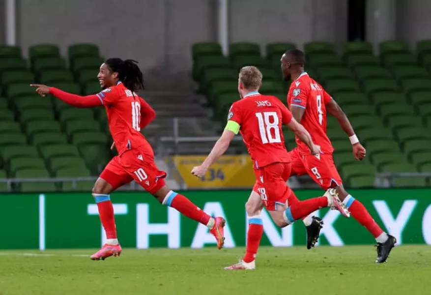 Luxembourg’s Gerson Rodrigues (left) celebrates his winning goal in Dublin