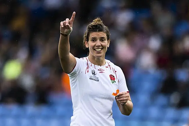Co-captain Sarah Hunter has announced she will not continue playing until the 2025 World Cup