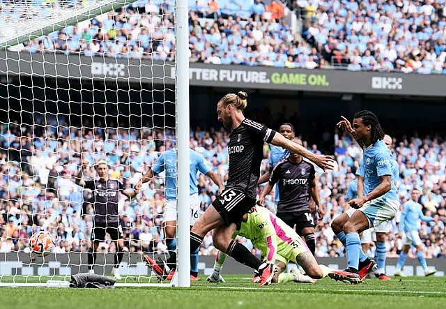 Manchester City 5-1 Fulham: Erling Haaland fires second-half hat-trick as  Citizens remain perfect with convincing win - Eurosport