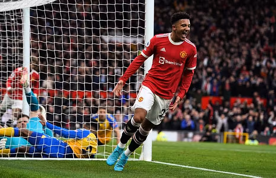 Jadon Sancho puts United ahead