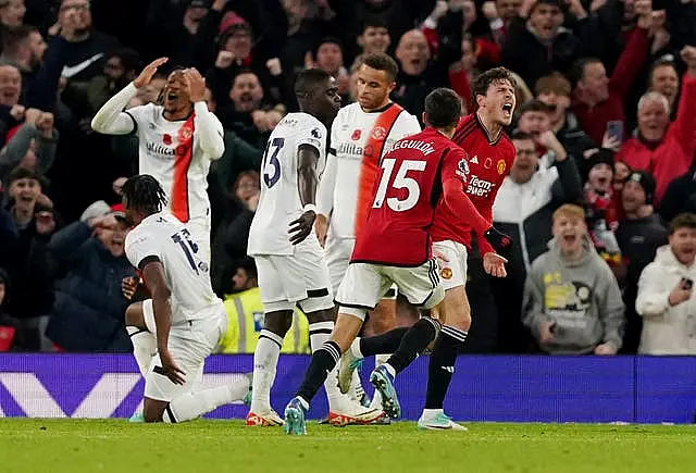 Victor Lindelof celebrates his goal 