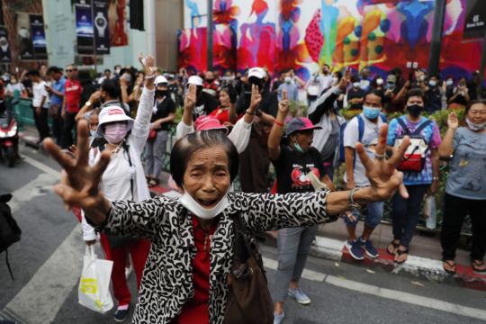 Thai Protesters Rally In Their Thousands Ahead Of Parliamentary Debate