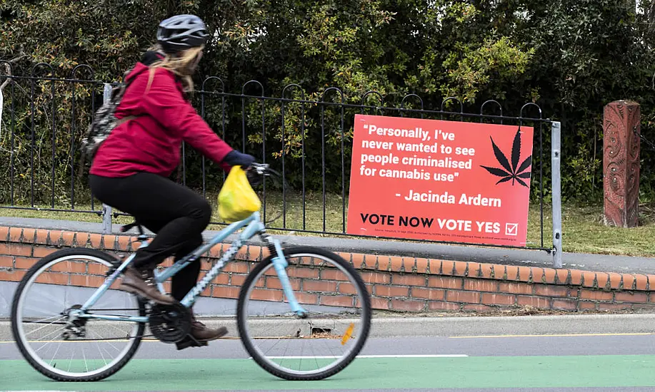 New Zealand Votes To Legalise Euthanasia But Not Marijuana