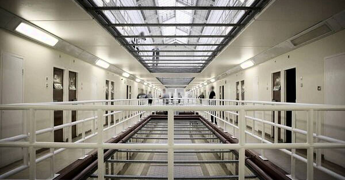 Mass test at Midlands Prison after 5 prisoners test positive for Covid-19