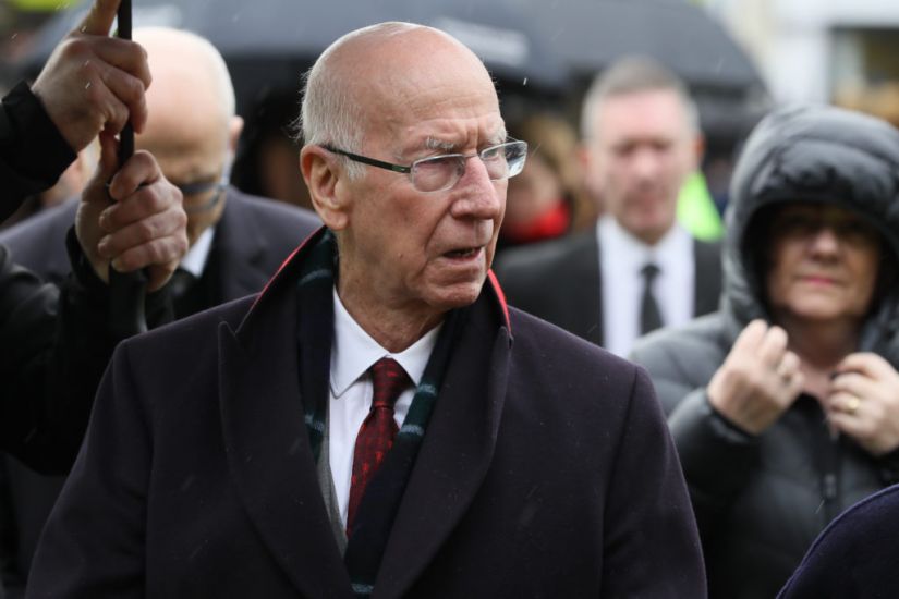 Sir Bobby Charlton Diagnosed With Dementia – Report
