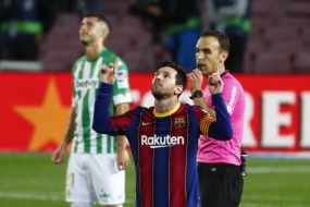 Barcelona Fc To Delay Wage Payments Amid 'Worrying' Financial Situation