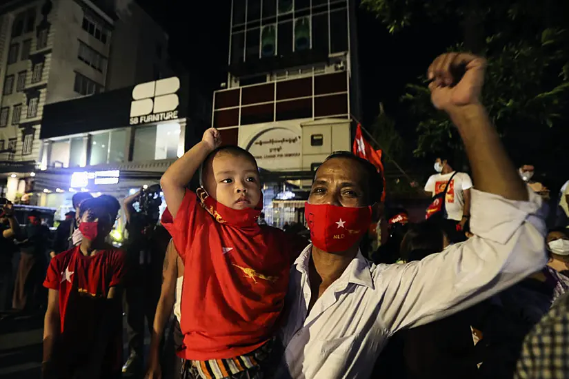 Unofficial Count Gives Suu Kyi’s Party Victory In Myanmar