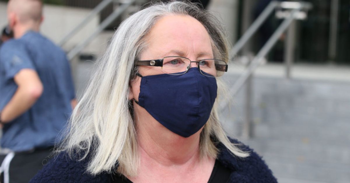 Вдовицата на бившия шеф на Console се призна за виновна за неводене на надлежни сметки
