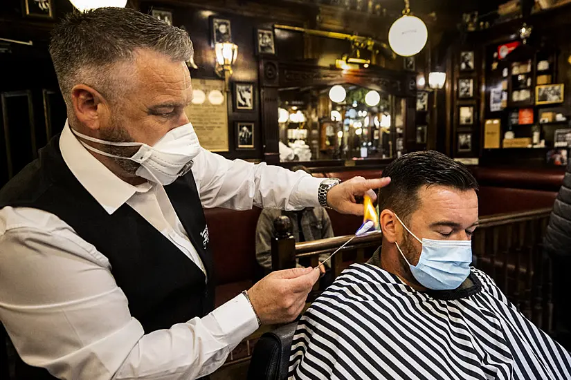 A Cut Above The Rest: Eight Gardaí Get Hair Cut At Pearse Street Garda Station