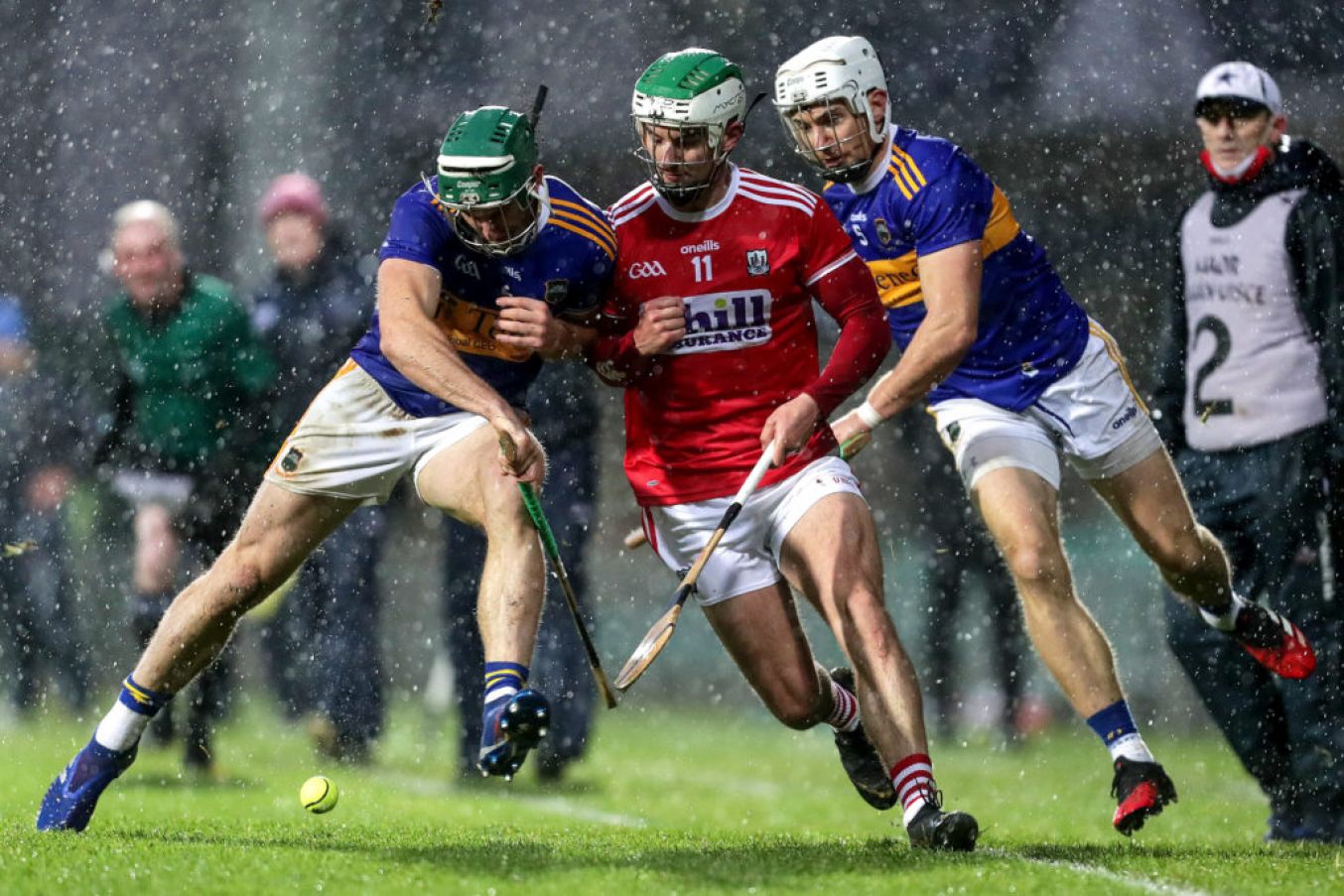 Strong Winds And Heavy Rain Proved A For Both Sides In The Gaelic Grounds. Credit ©Inpho/Laszlo Geczo