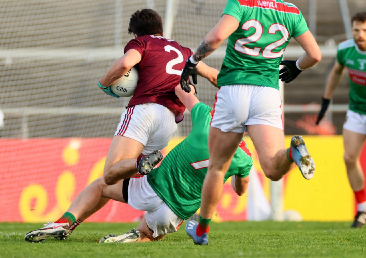 Sean Kelly Is Tackled By Eoghan Mclaughlin 15/11/2020
