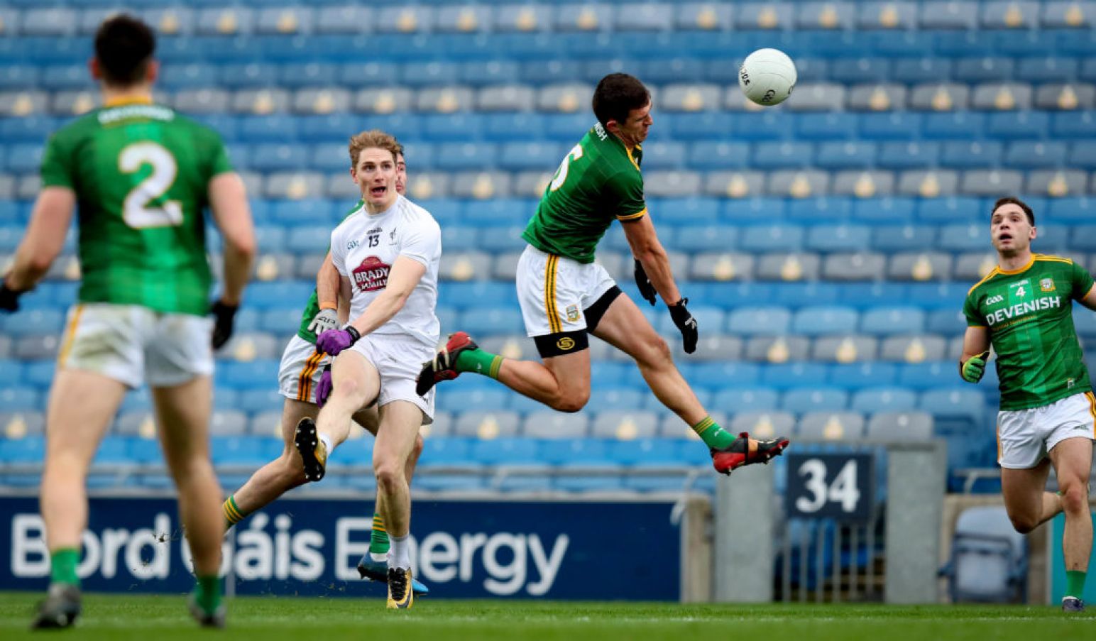 High Kick: Meath's Shane Mcentee Out-Jumps And Daniel Flynn Of Kildare. Credit ©Inpho/Ryan Byrne