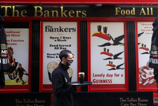 Restaurants Reopening Could Increase 'Superspreader Events', Says Professor