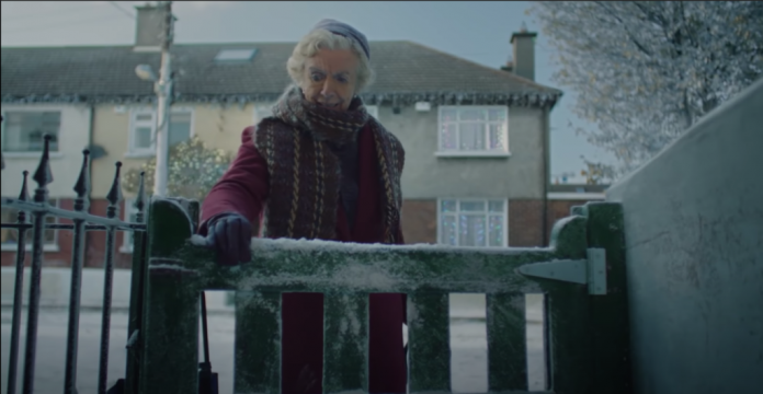 Woman Becomes Local Celebrity After Starring In Woodie's Christmas Ad
