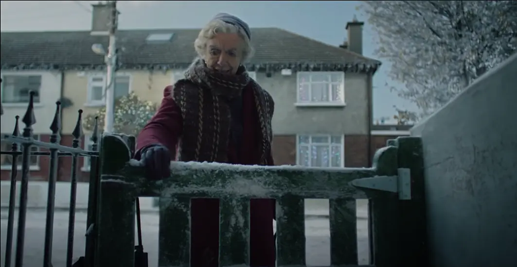 Woman Becomes Local Celebrity After Starring In Woodie's Christmas Ad