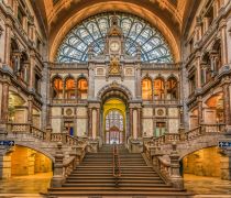 10 Extraordinary Train Stations To Travel Through Before You Die