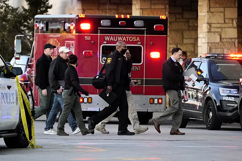 Eight Injured In Wisconsin Mall Shooting As Police Search For Suspect