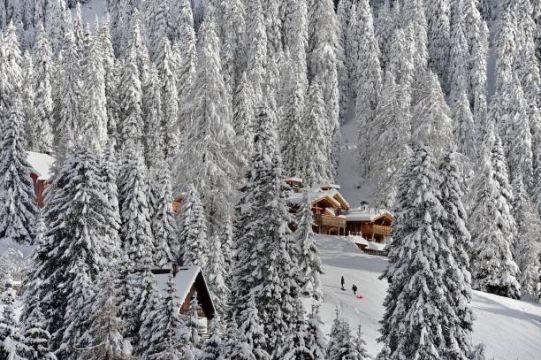 Prime Minister Conte Tells Italians To Avoid Skiing At Christmas Due To Covid Risk