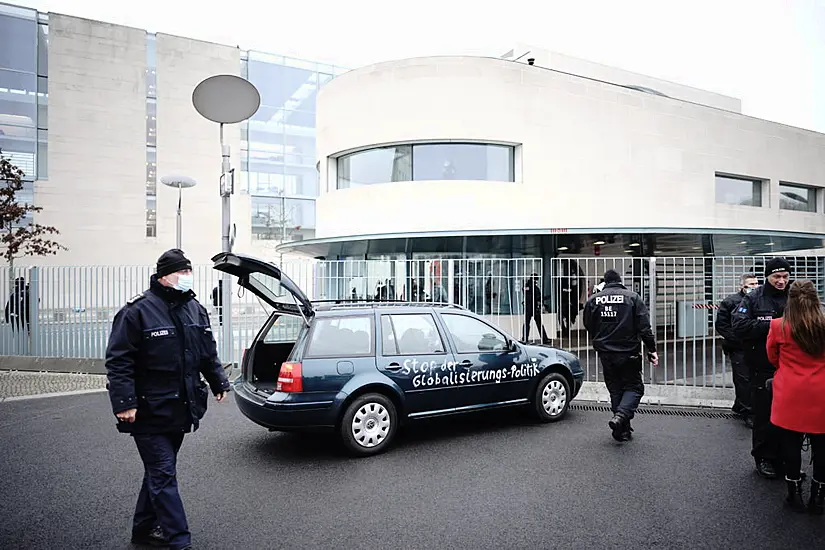 Car Hits Gate Outside Merkel’s Offices