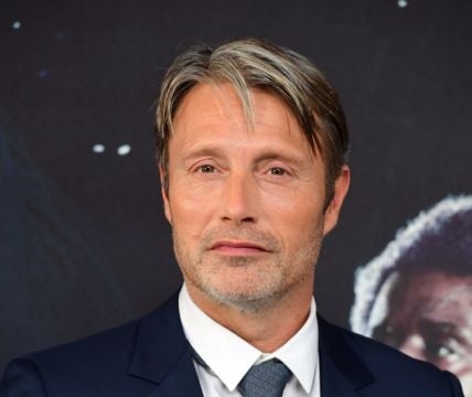 Mads Mikkelsen Confirmed To Replace Johnny Depp In Fantastic Beasts Film