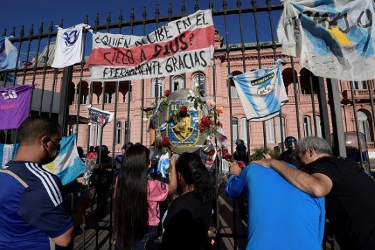 Argentina Fans, Police Clash Over Access To Maradona Wake