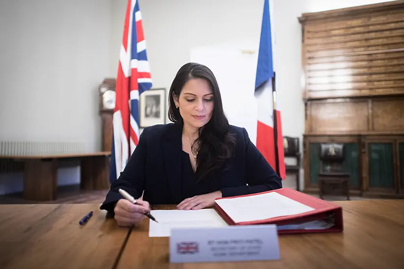 Uk And France Sign Agreement To Curb Migrant Crossings In English Channel