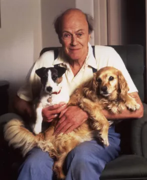 Roald Dahl Family Apologises For Author’s Anti-Semitic Comments